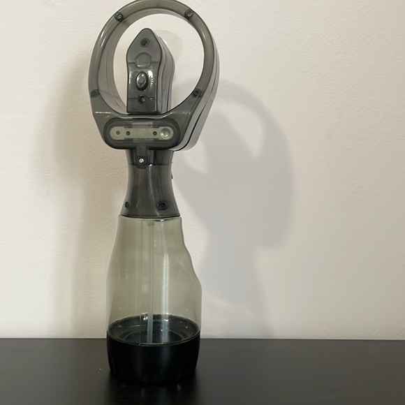 NWOT Personal cooling fan water mister battery powered - Picture 3 of 4